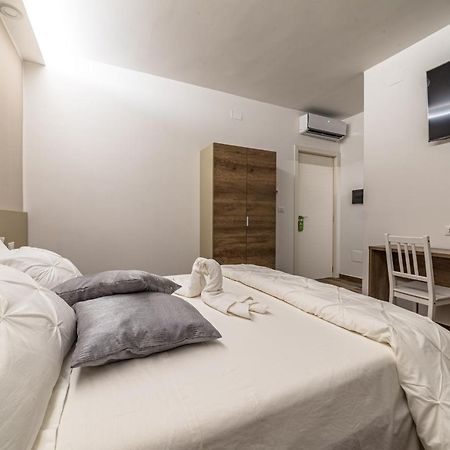 B&B Villa Elianto Notaresco Buitenkant foto